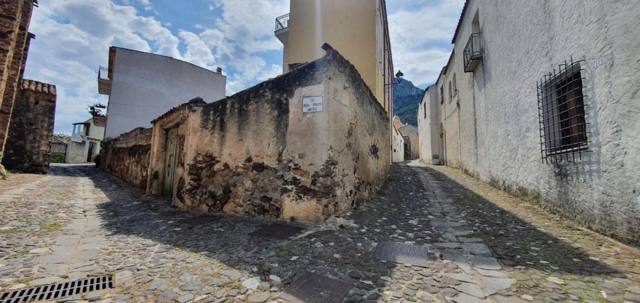A Casa Di Anna Lägenhet Galtellì Exteriör bild