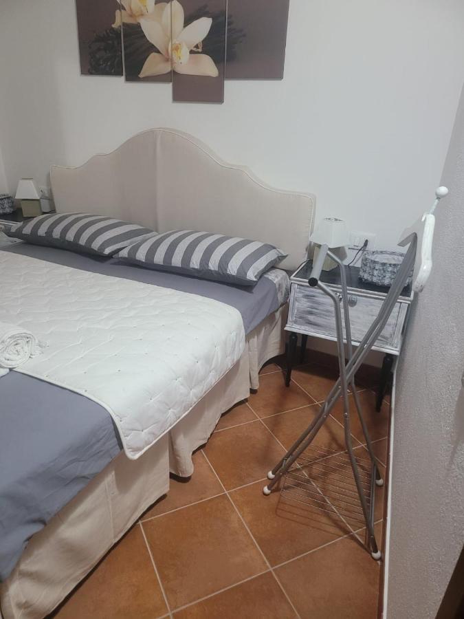 A Casa Di Anna Lägenhet Galtellì Exteriör bild